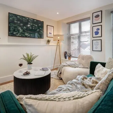 דירה Modern One Bed In ווינדרמר